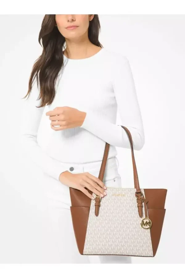 Cartera Mediana Tote Michael Kors Charlotte Vainilla - Imagen 3